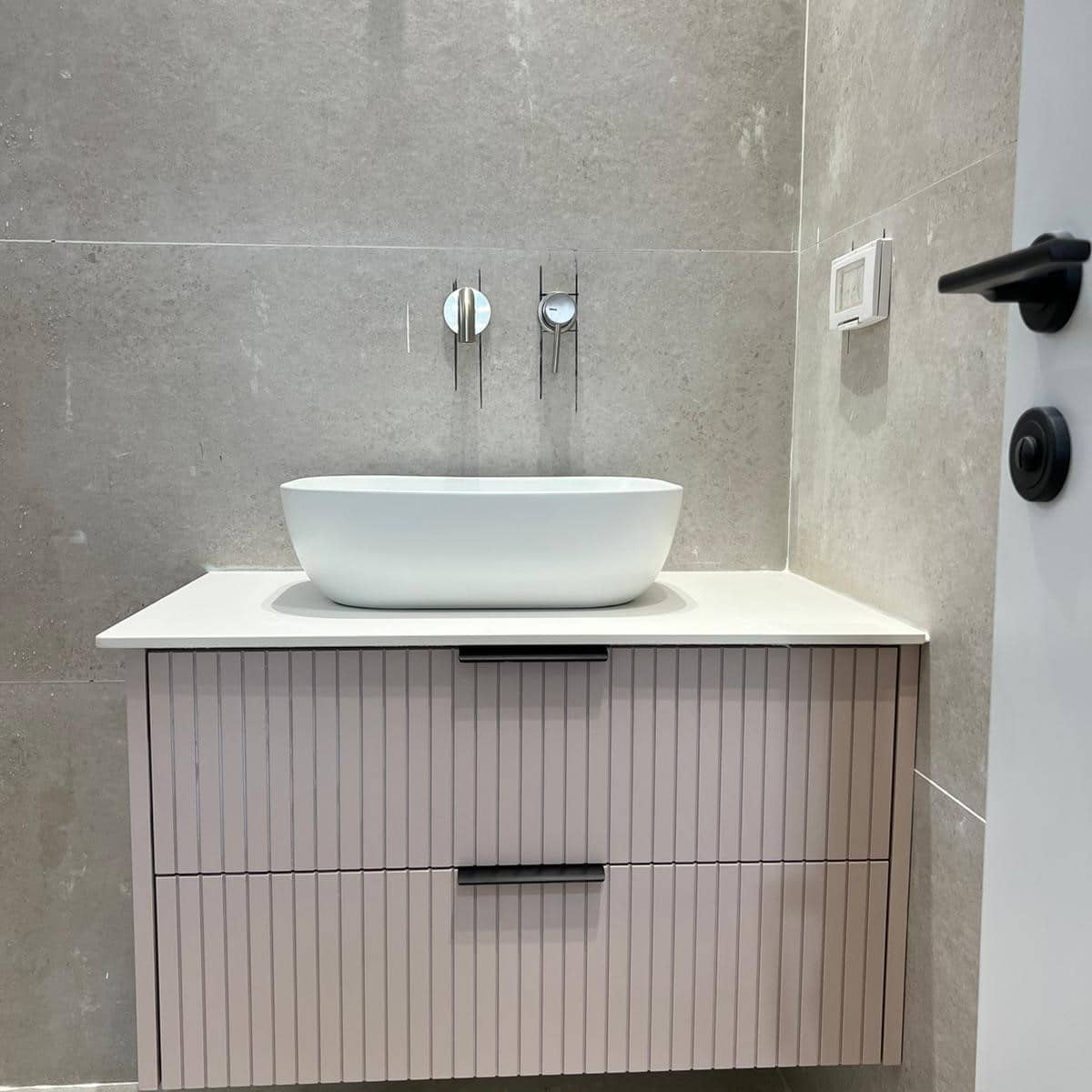 ארון נאיה (4)